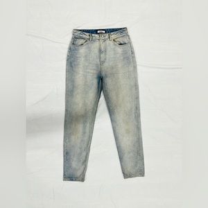 Forever21 lightwash denim jeans, straight. 29”